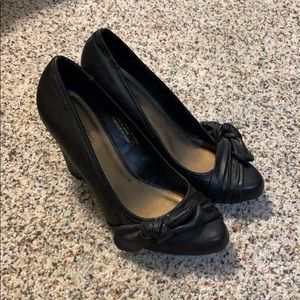 Maurice’s heels size 8